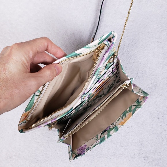 INC Averry Floral Crossbody Wallet on Chain Plia Garden White Purse One Size - Picture 8 of 11